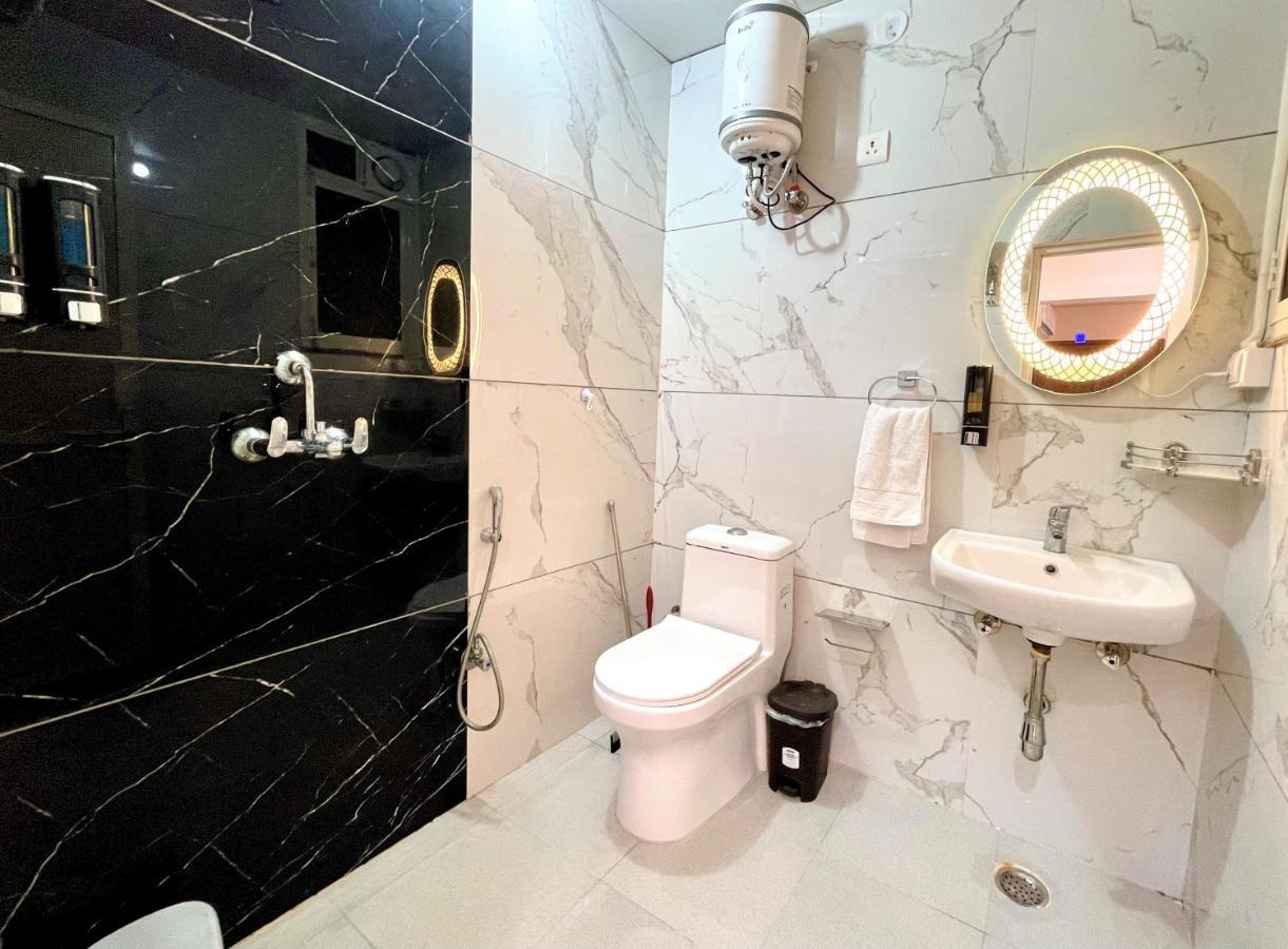 Airport Bliss Apartment+Balcony & Netflix + Prime Jaipur Exterior photo